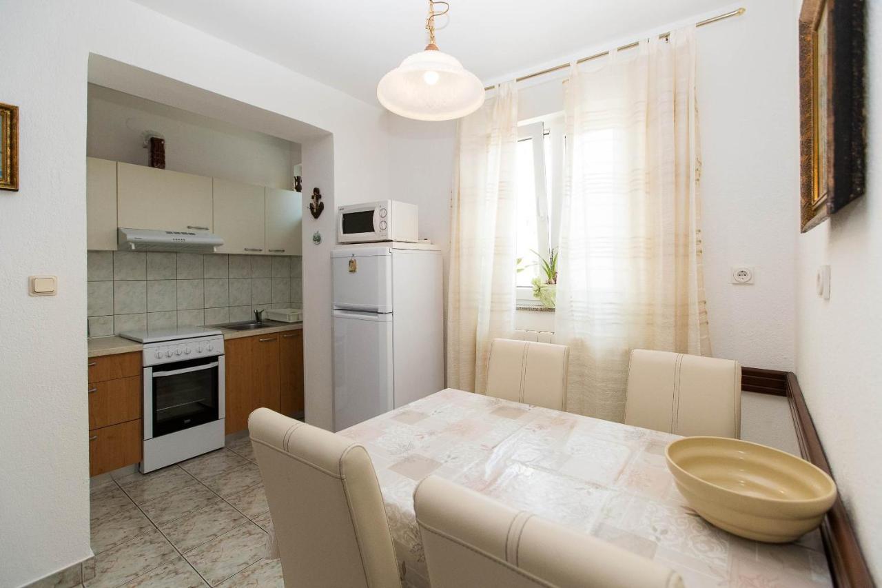 Apartmani Vera Crikvenica Εξωτερικό φωτογραφία