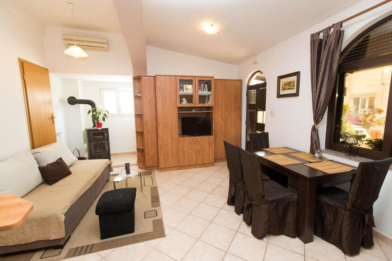 Apartmani Vera Crikvenica Εξωτερικό φωτογραφία